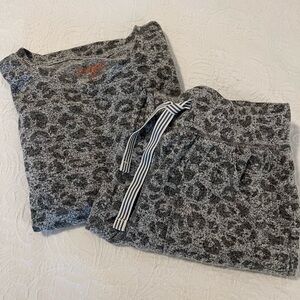 Leopard print 2-piece outfit